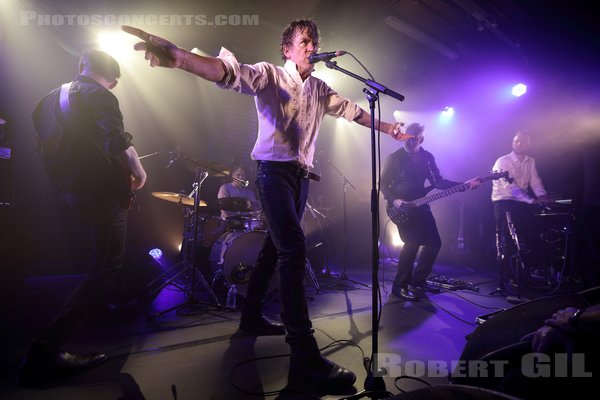 AND ALSO THE TREES - 2021-10-29 - PARIS - La Maroquinerie - Simon Huw Jones - Justin Jones - Paul Hill - Grant Gordon - Colin Ozanne